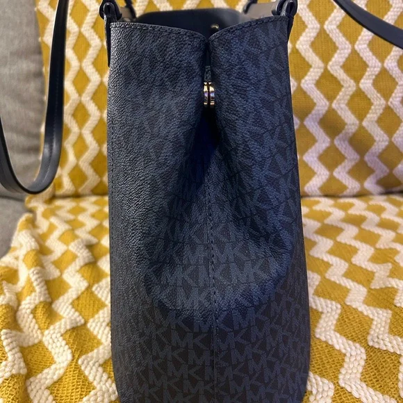 MK (MICHAEL KORS) bag - Picture 4 of 10